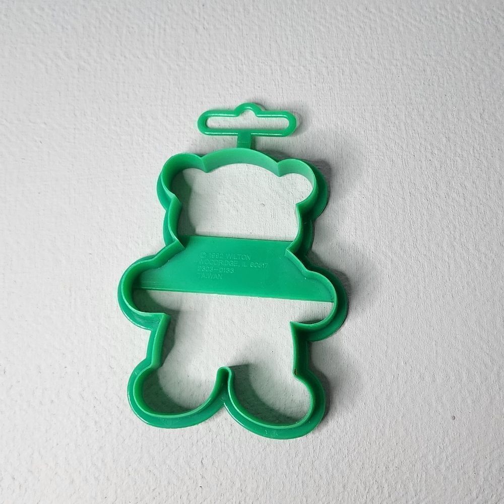 Wilton Cookie Cutter Teddy Bear Green New